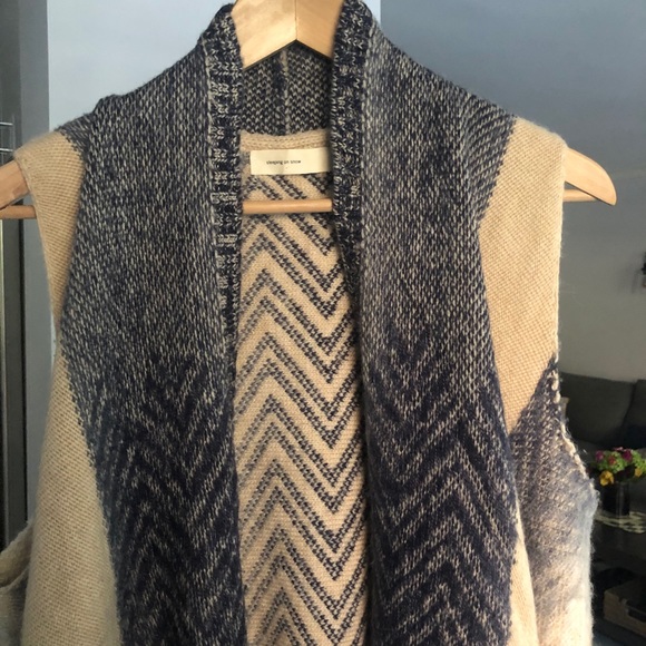 Cozy, mid-length sweater vest - Picture 2 of 5
